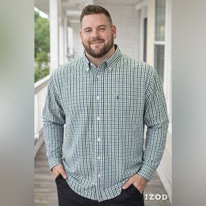 Izod Men's Casual Checkered Shirt in Green and Navy
